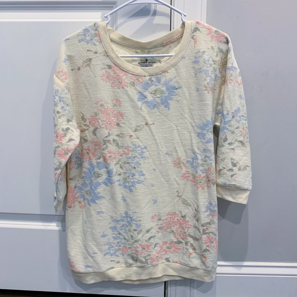 Sonoma floral sweater top- size medium
